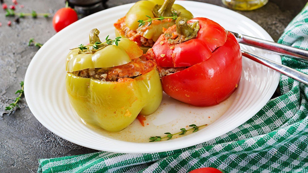 foto da receita Tomate recheado com ricota e atum