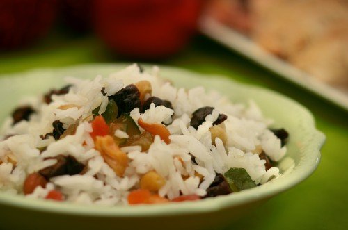 foto da receita Arroz com cenoura,   castanhas e passas