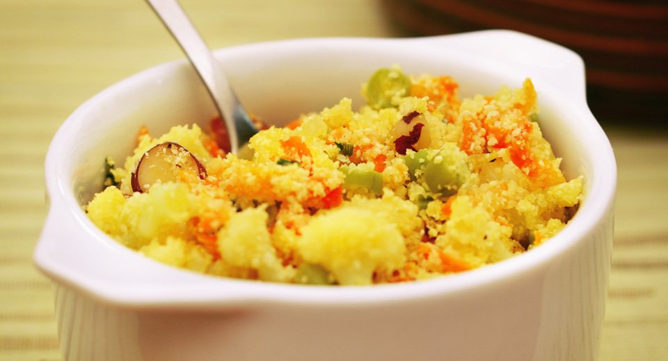 foto da receita Farofa de legumes com castanha do pará