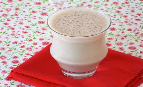 foto da receita Vitamina de bebida de soja com frutas vermelhas