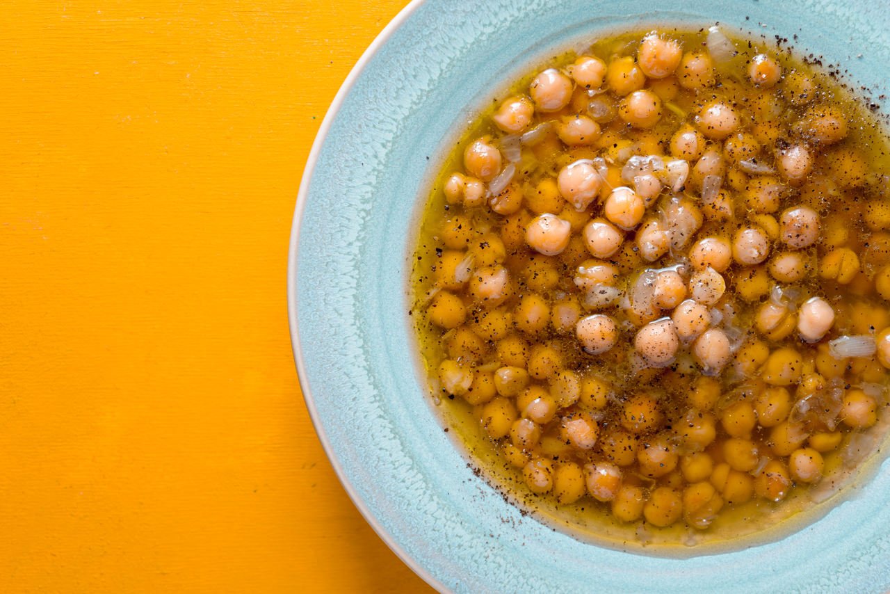 foto da receita Sopa de grão-de-bico e alho-poró