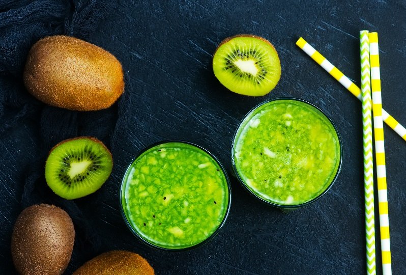 foto da receita Smoothie de kiwi,   iogurte,   banana e gengibre