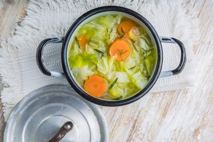 foto da receita Sopa de repolho detox