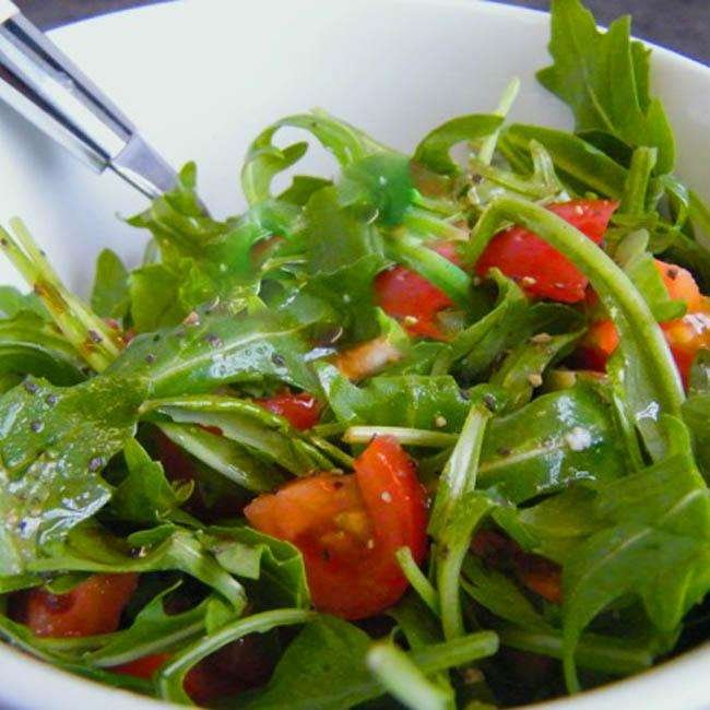 foto da receita Salada de agrião,  azeitona,  brócolis e carne moída