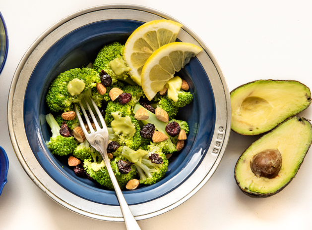 foto da receita Salada de agrião,  avocado,  brócolis e atum