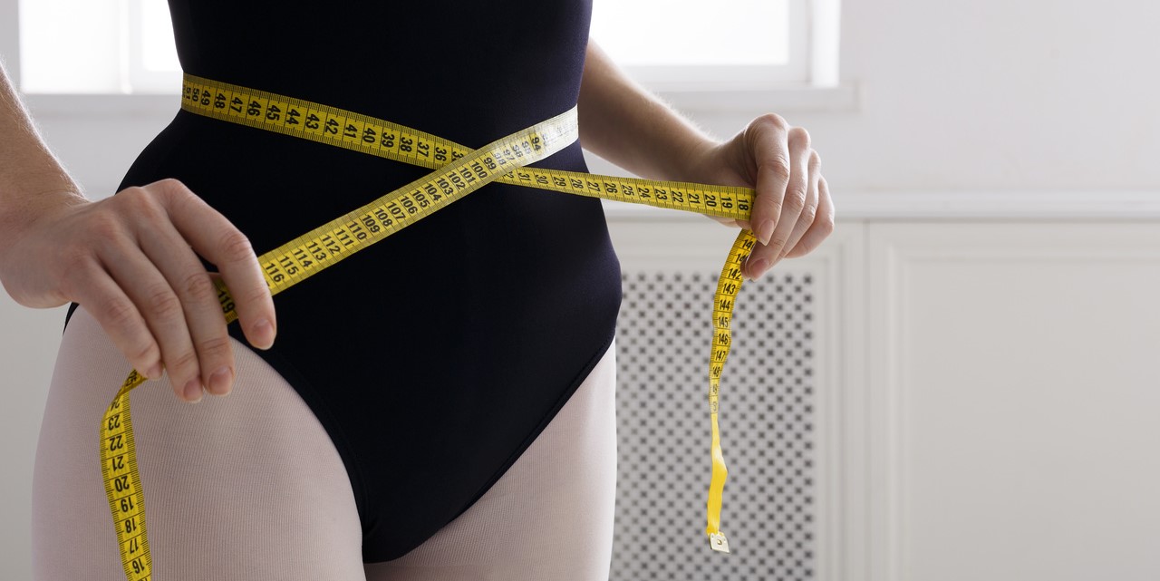 Tamanho da cintura pode prever risco de demência, diz estudo