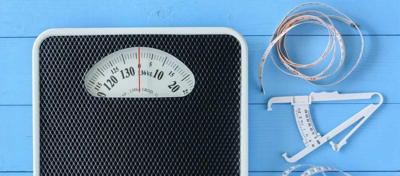 Pessoas mais baixas têm mais dificuldade para emagrecer?