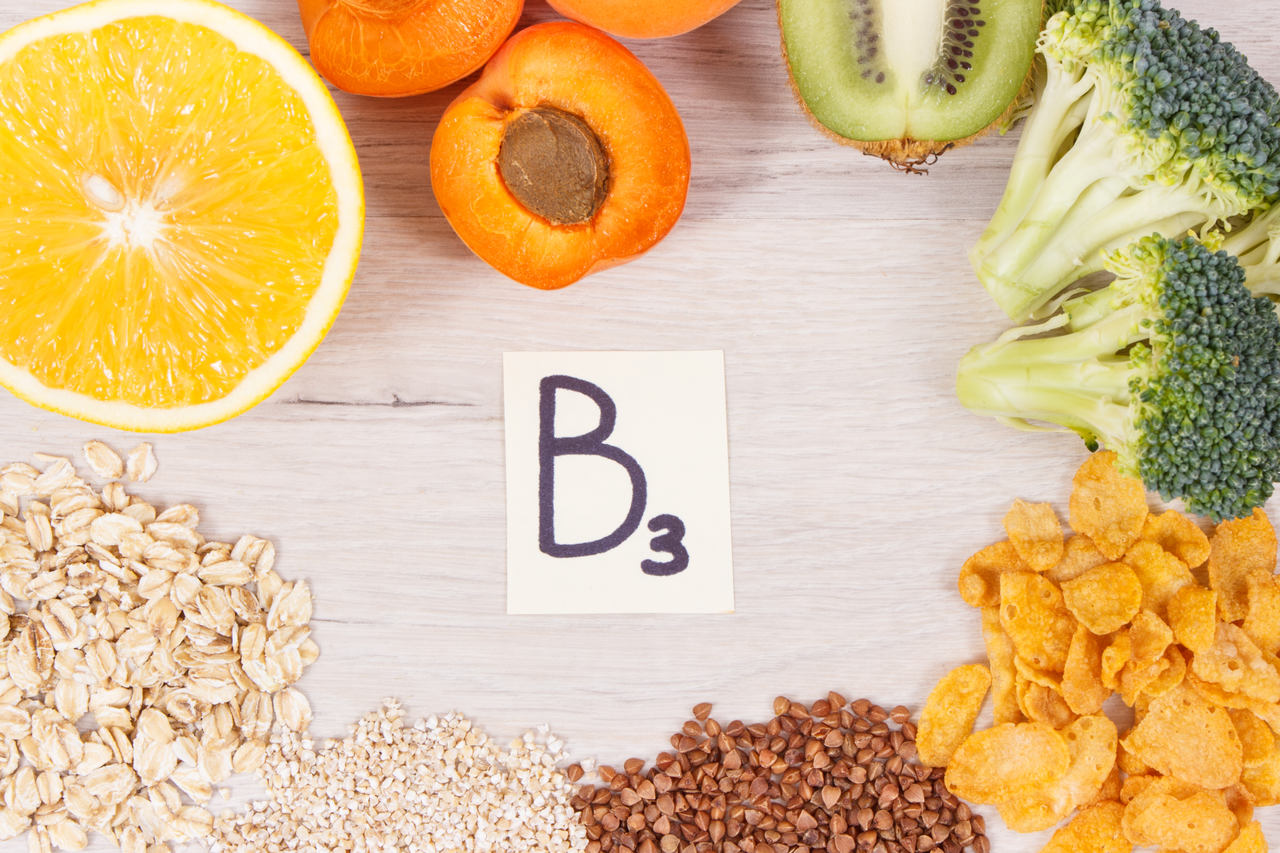 Niacina (vitamina B3): O que é e benefícios