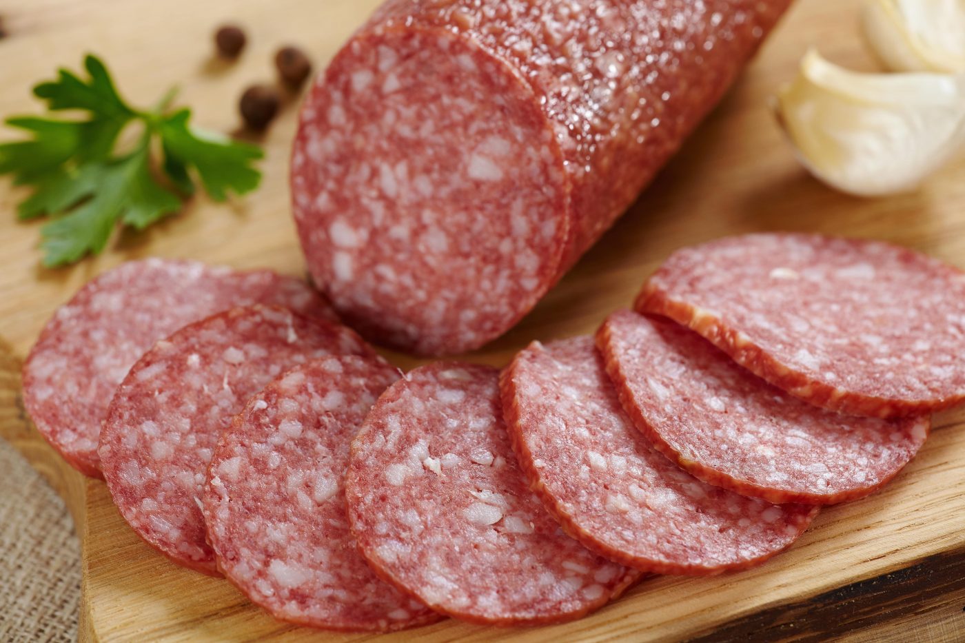 Salame: Afinal, você sabe do que é feito o embutido?