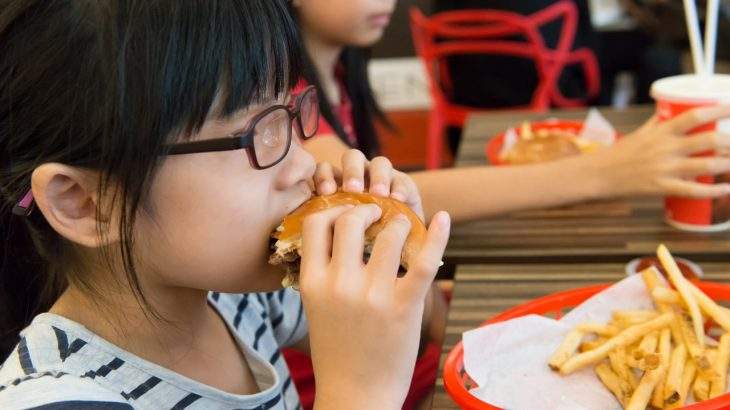 compulsão alimentar infantil