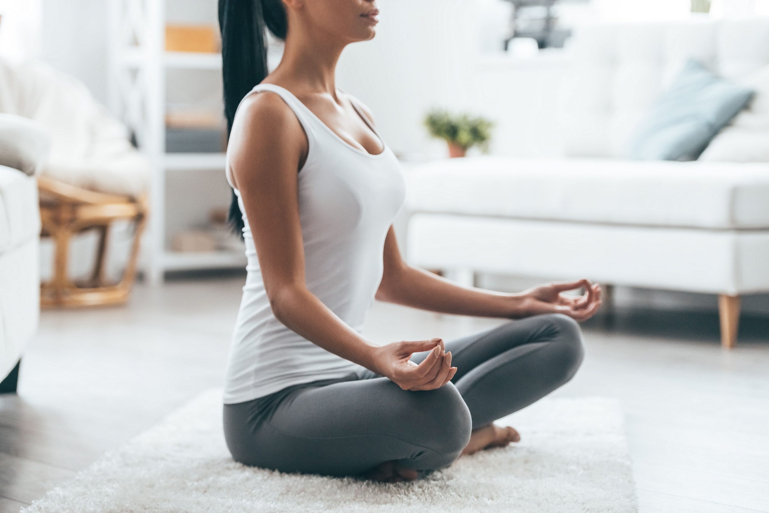 Yoga pode ajudar a aliviar o estresse no trabalho