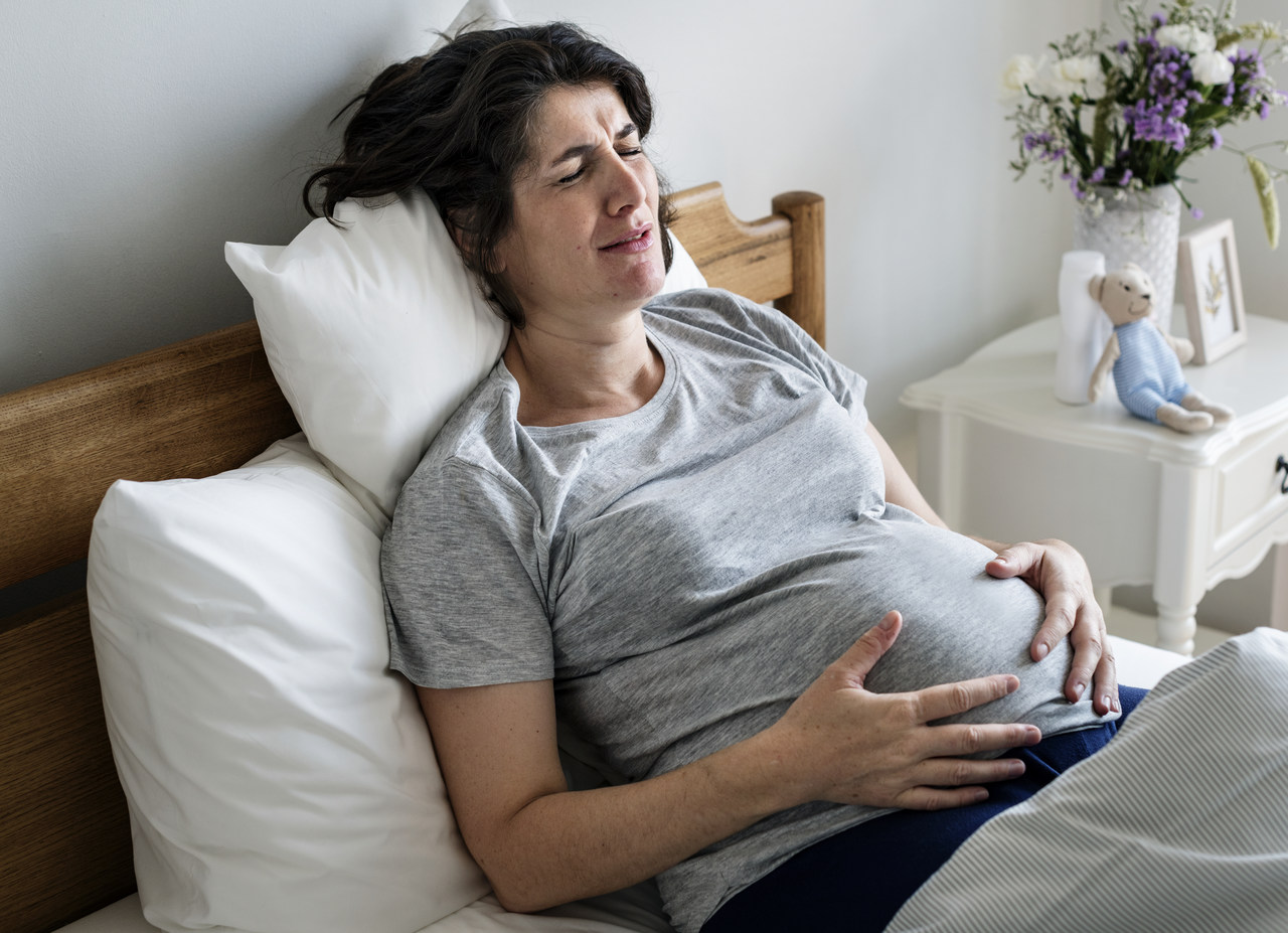 Descolamento da placenta: Entenda o que é e quais os riscos