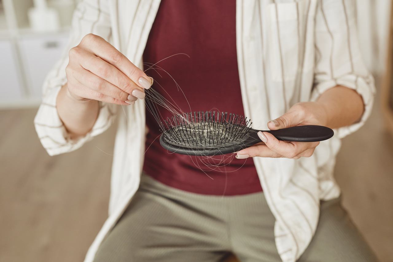 Tratamento com crioterapia diminui queda de cabelo causada pela quimioterapia