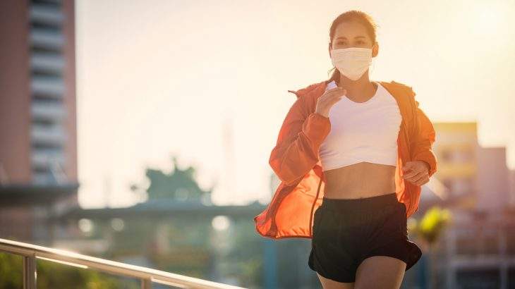 uso de máscara durante o exercício físico