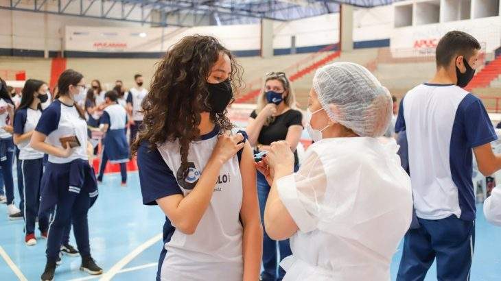 Adolescentes com baixa imunidade