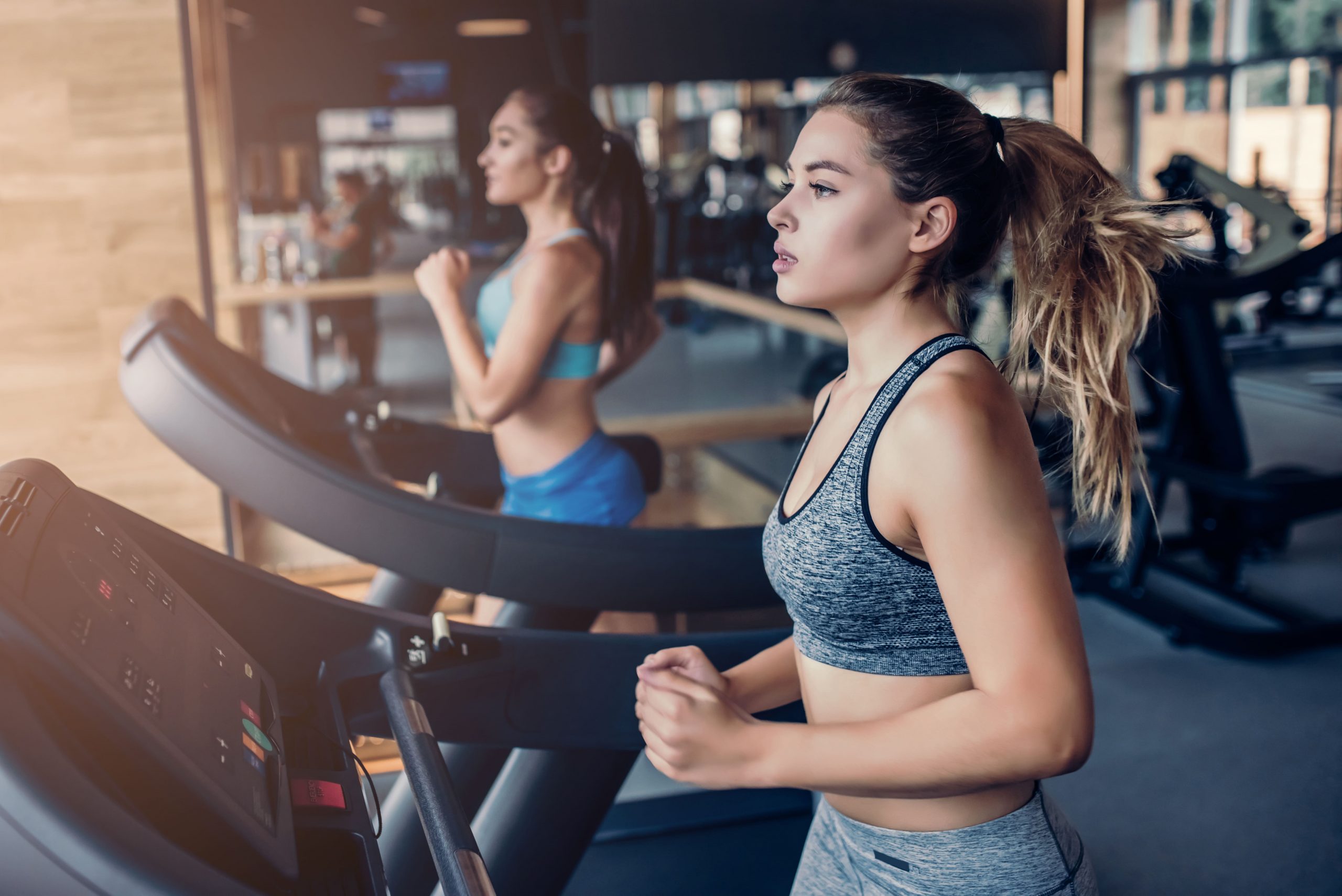 Fazer cardio em jejum: Ajuda a emagrecer? Saiba mais