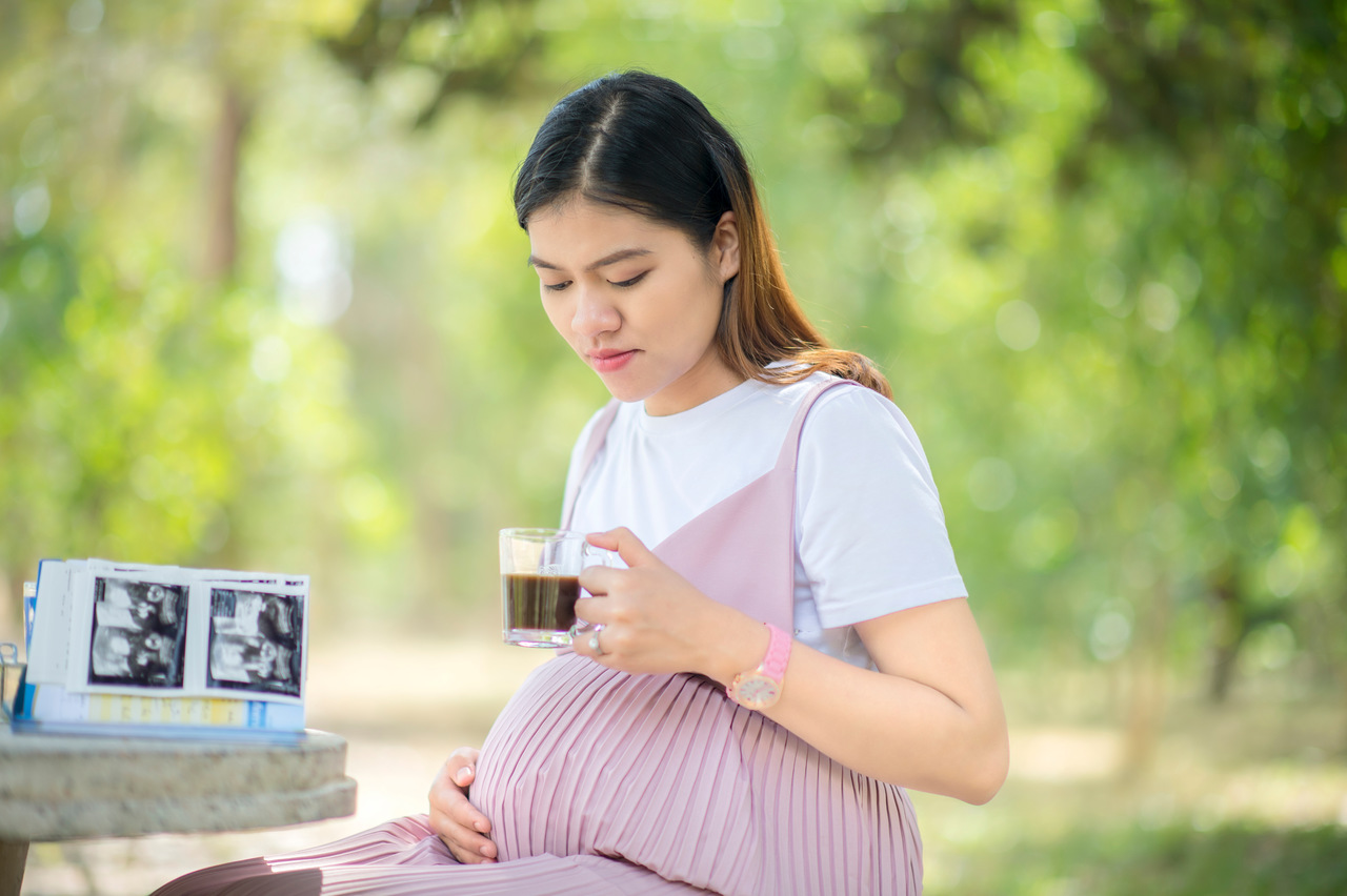 Adoçante na gestação pode afetar o bebê? Estudo sugere relação