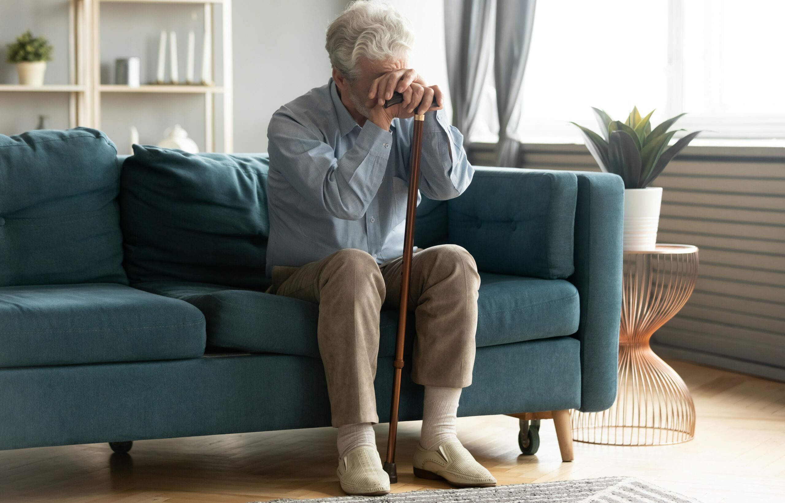 Solidão e isolamento social: como impactam na saúde dos idosos?