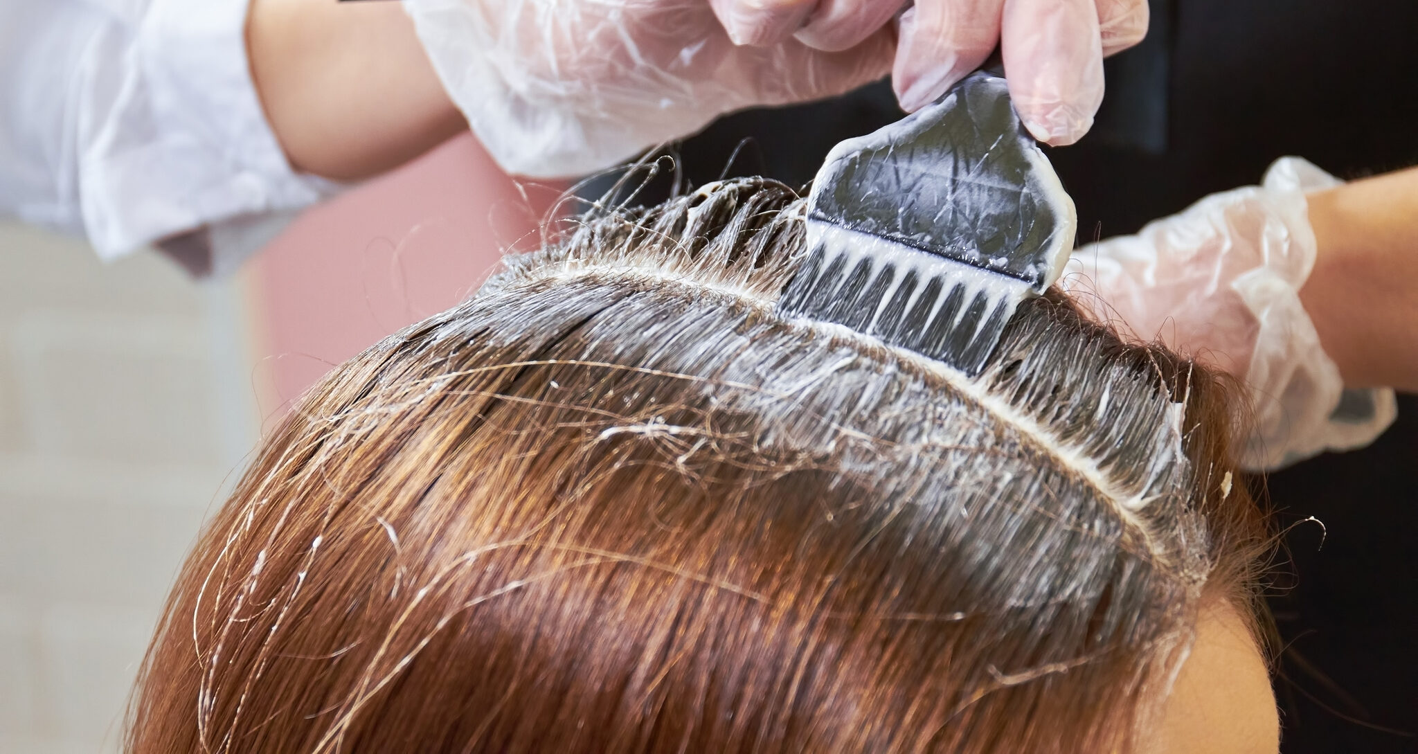 Grávida pode pintar o cabelo? Profissional esclarece