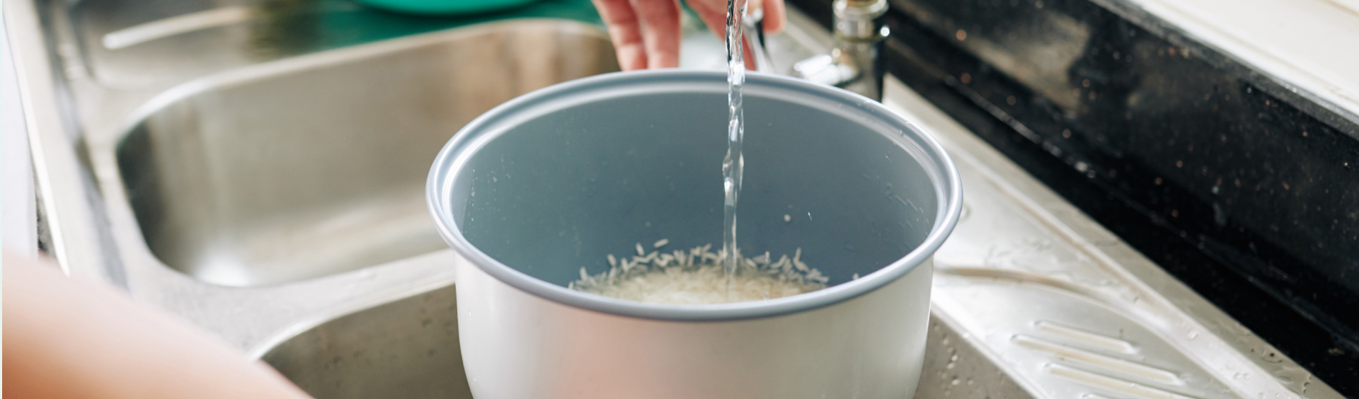 É preciso lavar o arroz antes de cozinhá-lo? Entenda